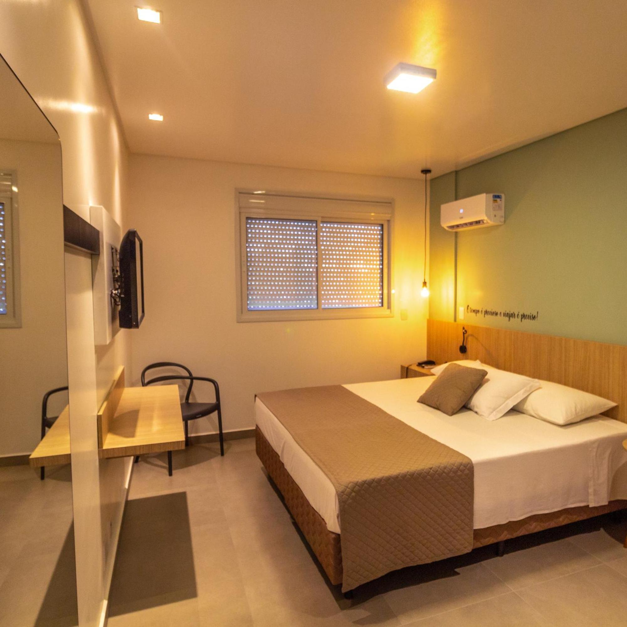 Hotel & Pousada Favareto Florianopolis Ruang foto